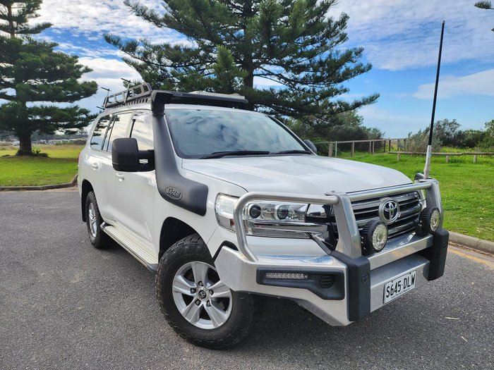 2017 Toyota Landcruiser