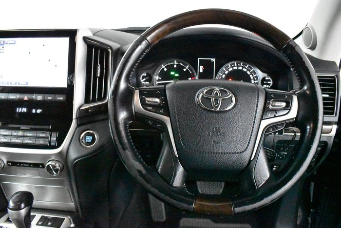 2020 Toyota Landcruiser Sahara