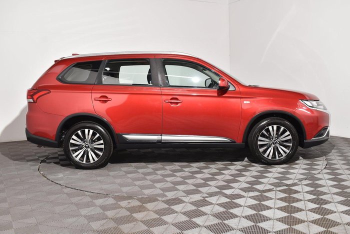 2018 Mitsubishi Outlander ES ADAS