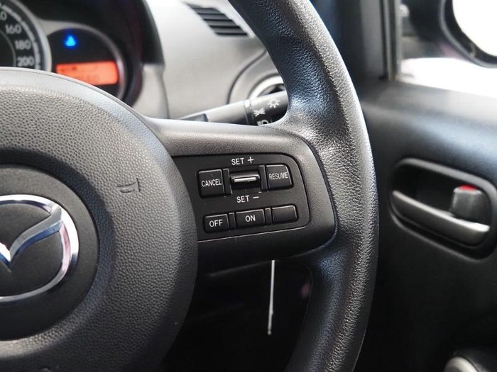 2014 Mazda 2 Neo Sport