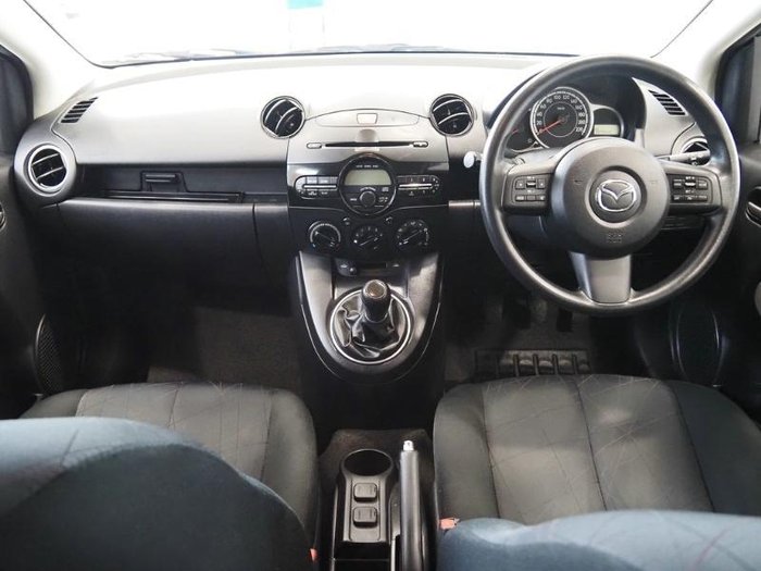 2014 Mazda 2 Neo Sport