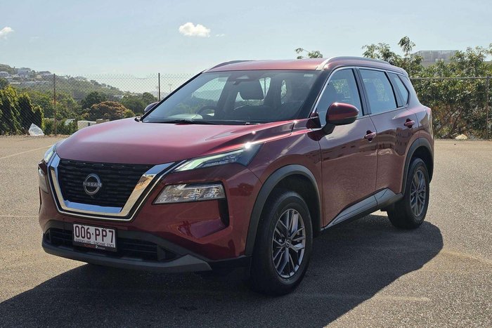 2025 Nissan X-TRAIL ST