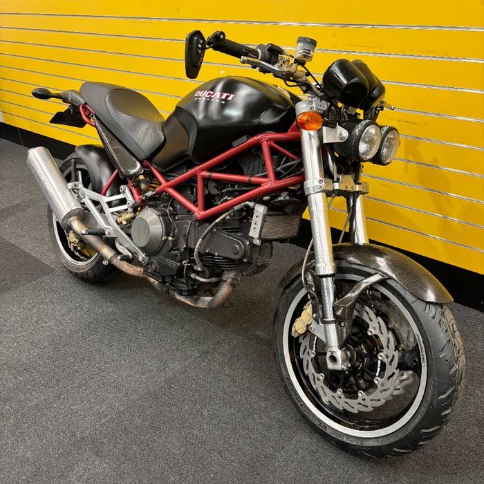 1999 DUCATI 900 MONSTER Black
