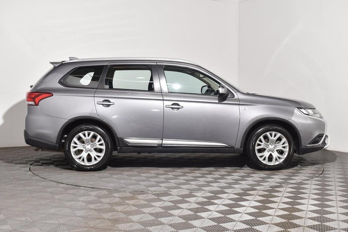 2020 Mitsubishi Outlander ES
