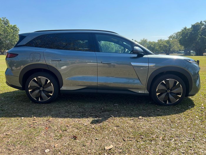 2025 BYD SEALION 8