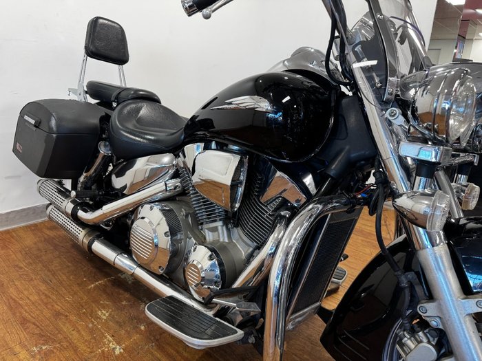 2005 Honda VTX1300 (VTX1300S) Black