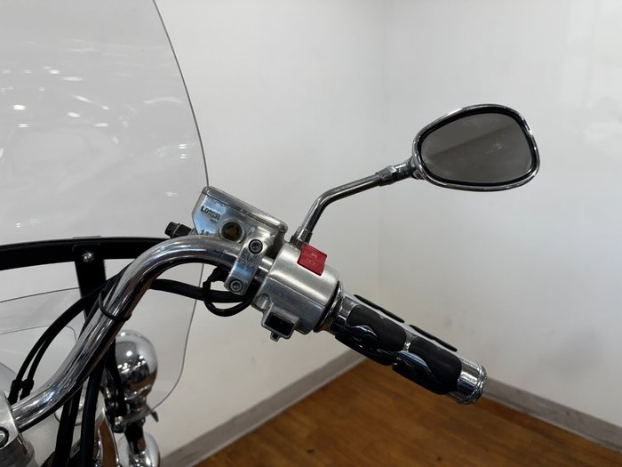 2005 Honda VTX1300 (VTX1300S) Black