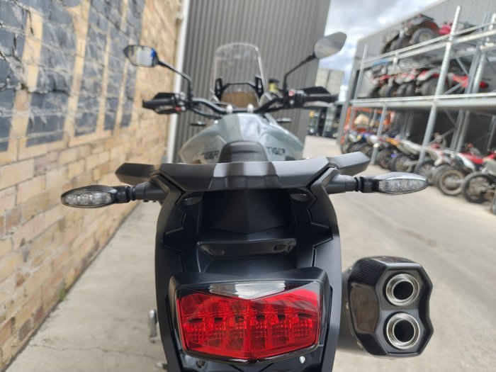 2026 TRIUMPH TIGER 900 DESERT EDITION ROAD GREY