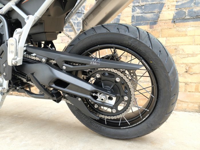 2026 TRIUMPH TIGER 900 DESERT EDITION ROAD GREY