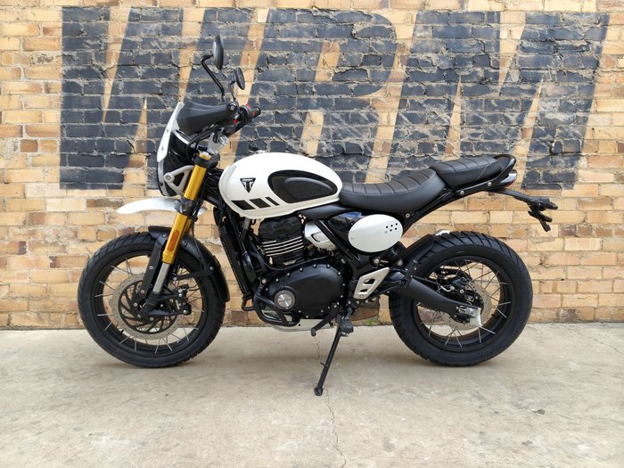 2026 TRIUMPH SCRAMBLER 400 XC DUAL PURPOSE VANILLA