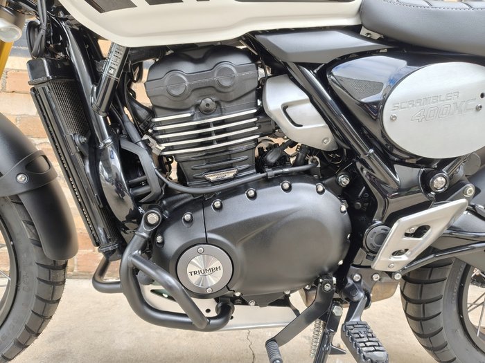 2026 TRIUMPH SCRAMBLER 400 XC DUAL PURPOSE VANILLA