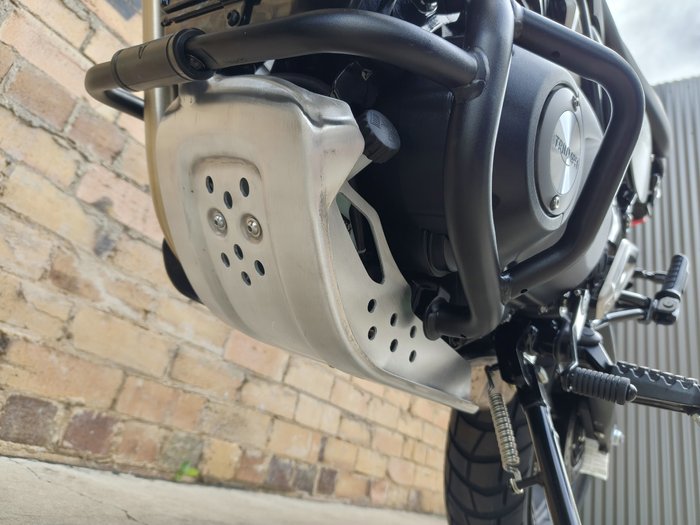 2026 TRIUMPH SCRAMBLER 400 XC DUAL PURPOSE VANILLA