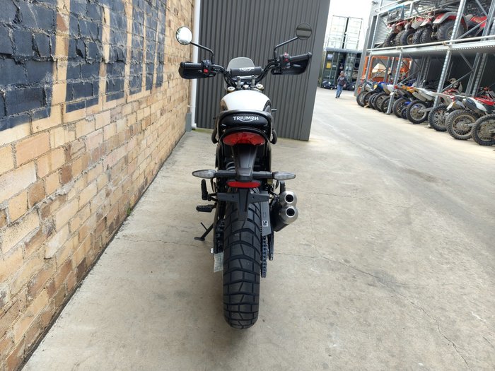 2026 TRIUMPH SCRAMBLER 400 XC DUAL PURPOSE VANILLA
