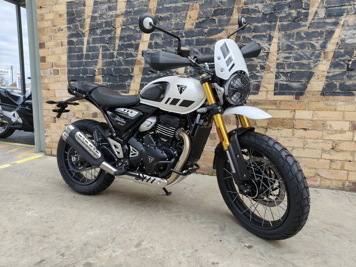 2026 TRIUMPH SCRAMBLER 400 XC DUAL PURPOSE VANILLA