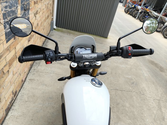 2026 TRIUMPH SCRAMBLER 400 XC DUAL PURPOSE VANILLA