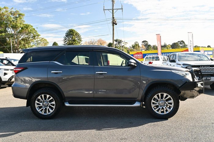 2022 Toyota Fortuner Crusade GUN156R 4X4 Dual Range Graphite