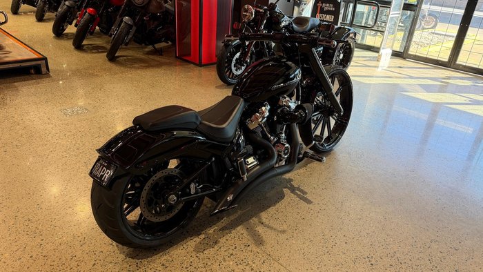 2020 Harley-Davidson Breakout 114 (FXBRS) Softail Black