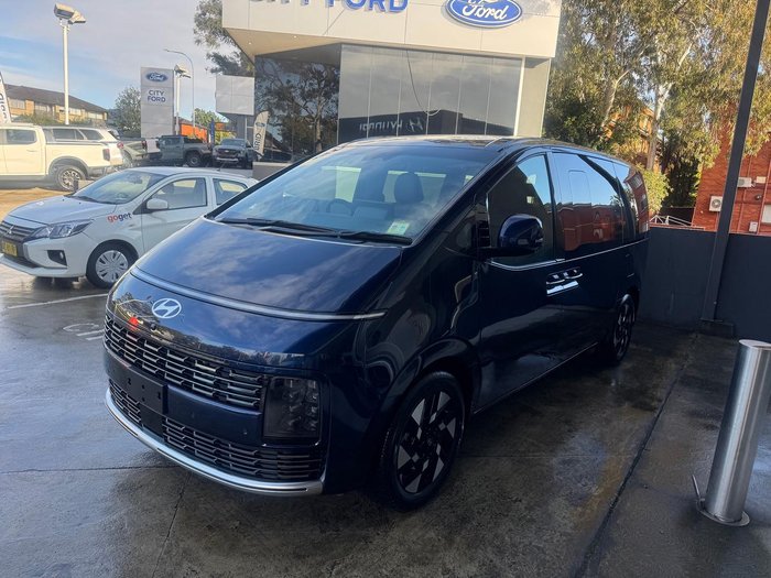 2026 Hyundai STARIA Lounge