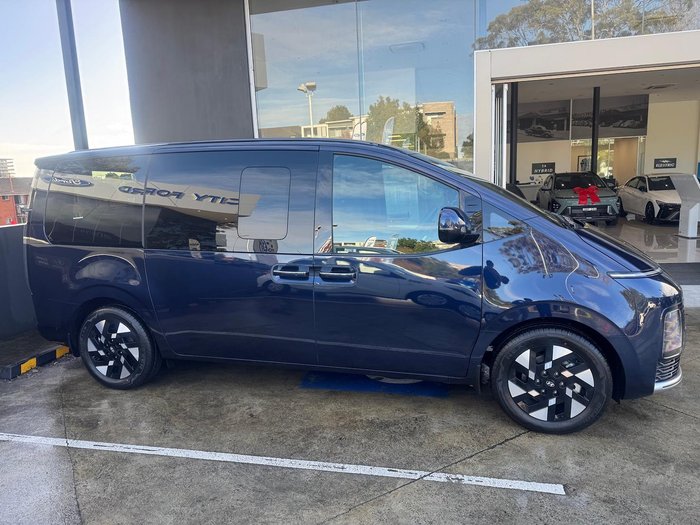 2026 Hyundai STARIA Lounge