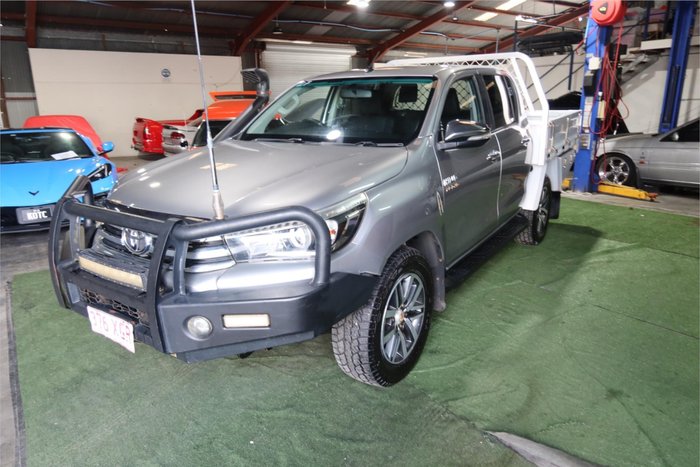2017 Toyota Hilux SR5