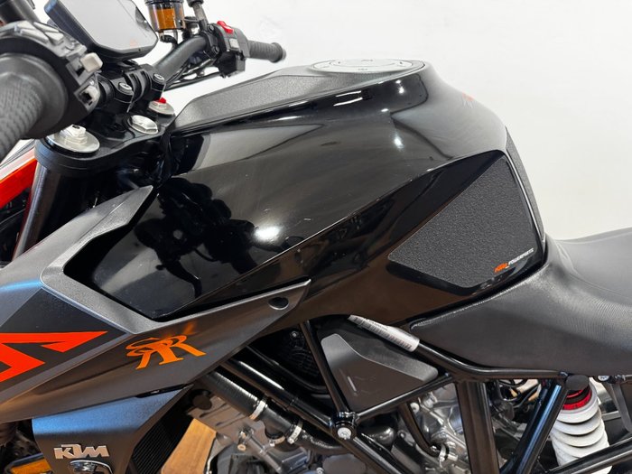 2018 Ktm 1290 SUPER DUKE R Black