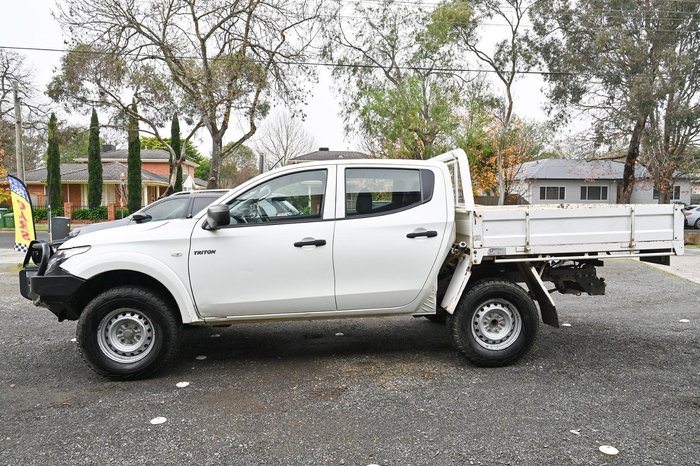 2017 Mitsubishi Triton GLX