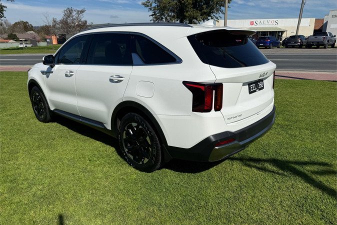 2023 KIA SORENTO S 7 SEAT