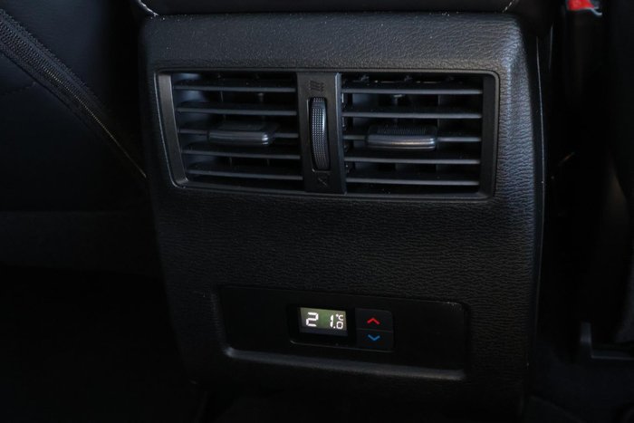 2023 Mitsubishi Outlander Exceed
