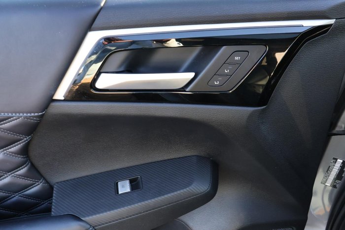 2023 Mitsubishi Outlander Exceed