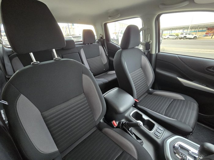 2025 Nissan Navara SL