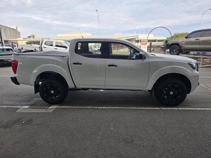 2025 Nissan Navara SL