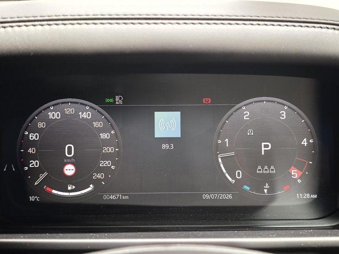 2025 Land Rover Defender 110 D350 X-Dynamic SE