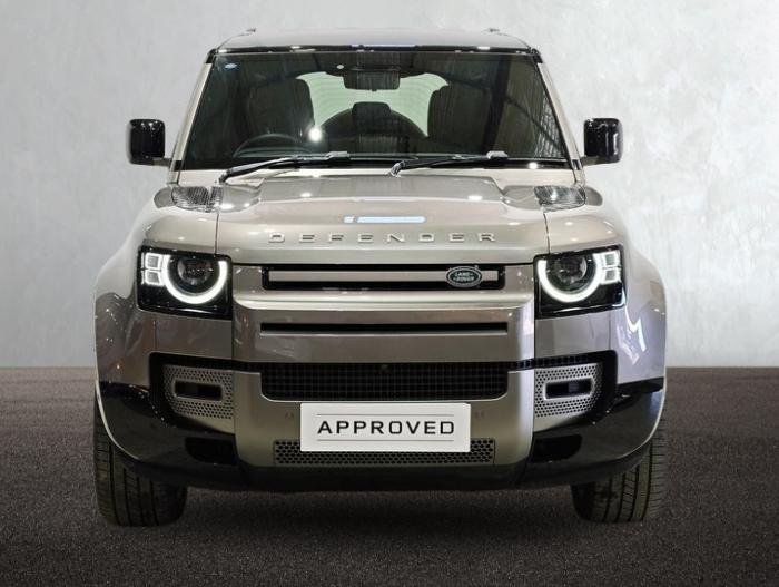 2025 Land Rover Defender 110 D350 X-Dynamic SE