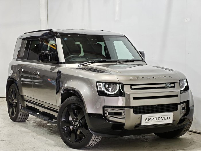 2025 Land Rover Defender 110 D350 X-Dynamic SE