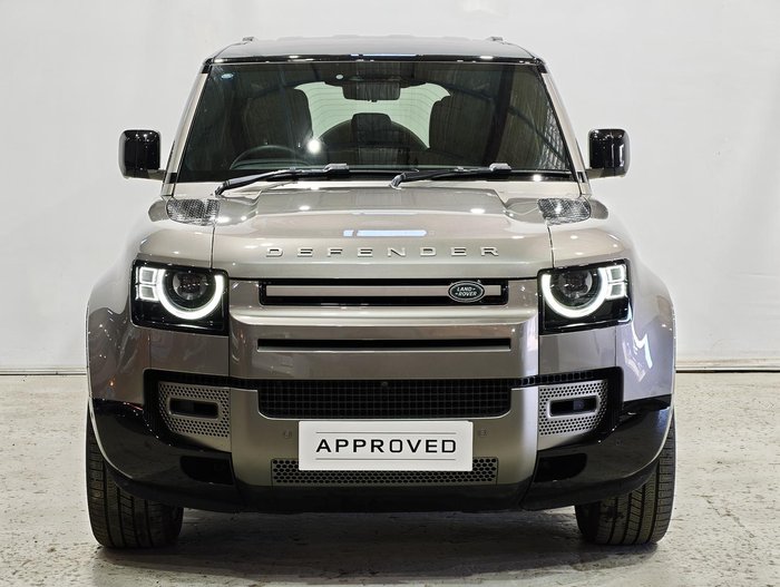 2025 Land Rover Defender 110 D350 X-Dynamic SE