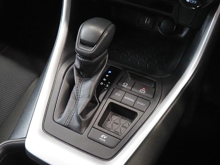 2024 Toyota RAV4 GX