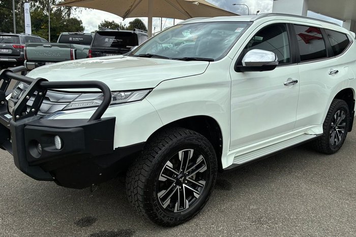 2022 Mitsubishi Pajero Sport GLS