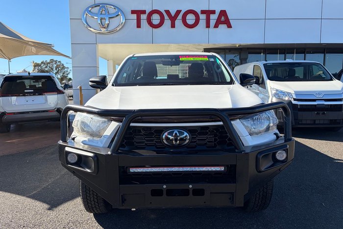 2024 Toyota Hilux