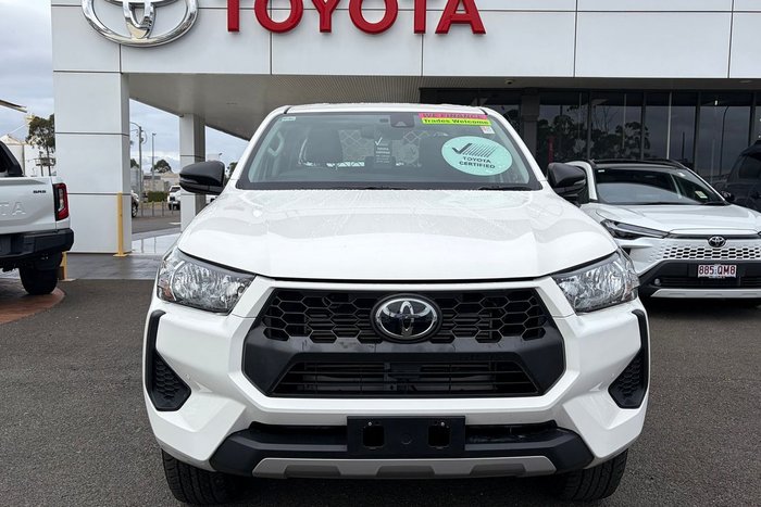 2024 Toyota Hilux SR