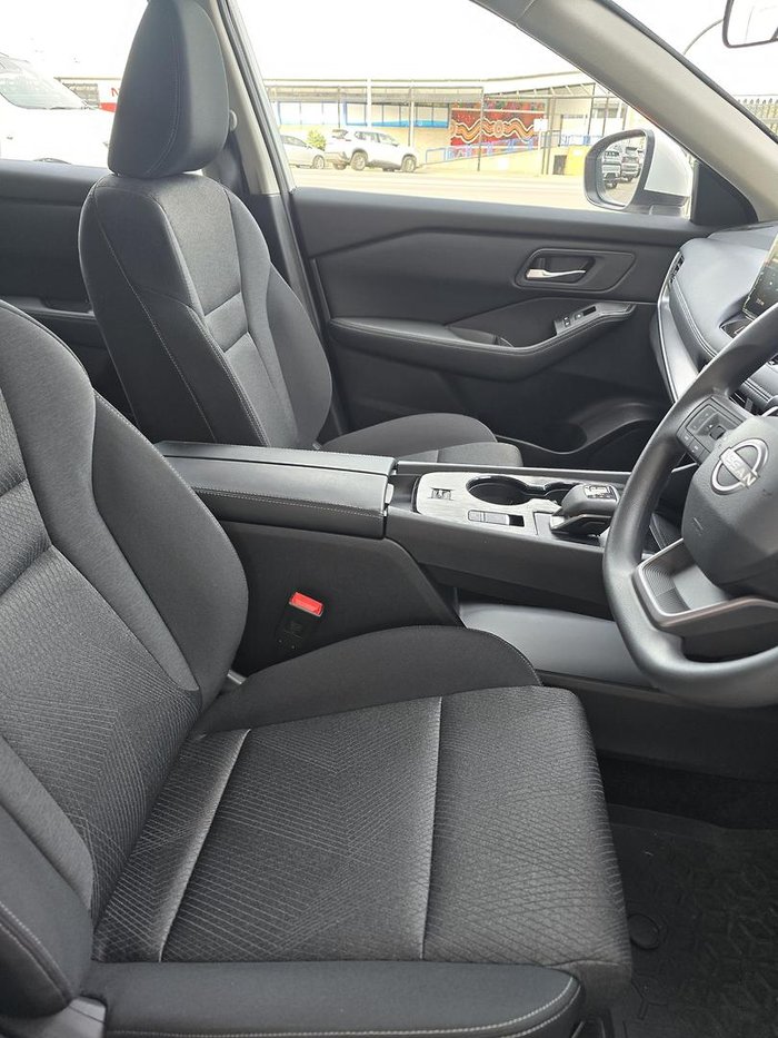 2026 Nissan X-TRAIL ST