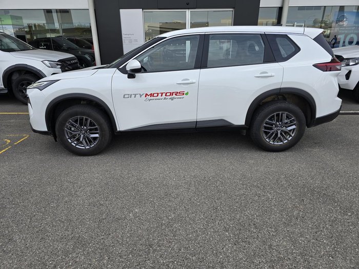 2026 Nissan X-TRAIL ST