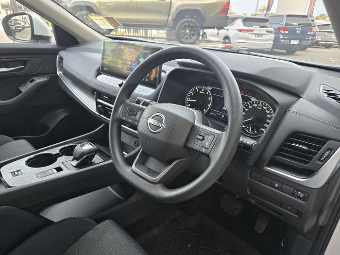 2026 Nissan X-TRAIL ST