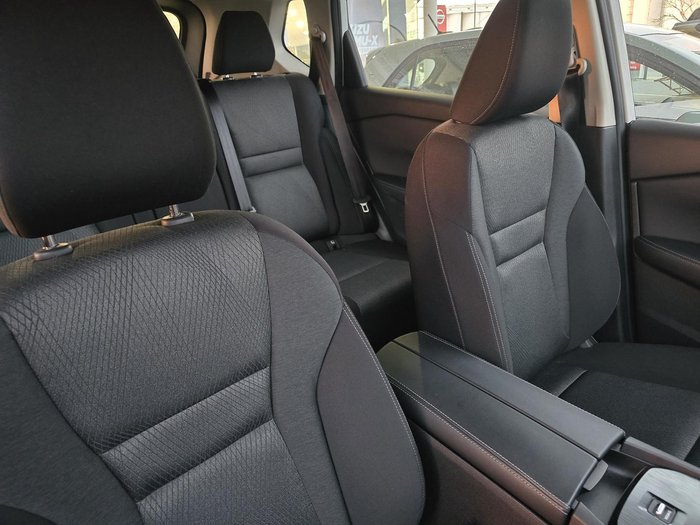 2026 Nissan X-TRAIL ST
