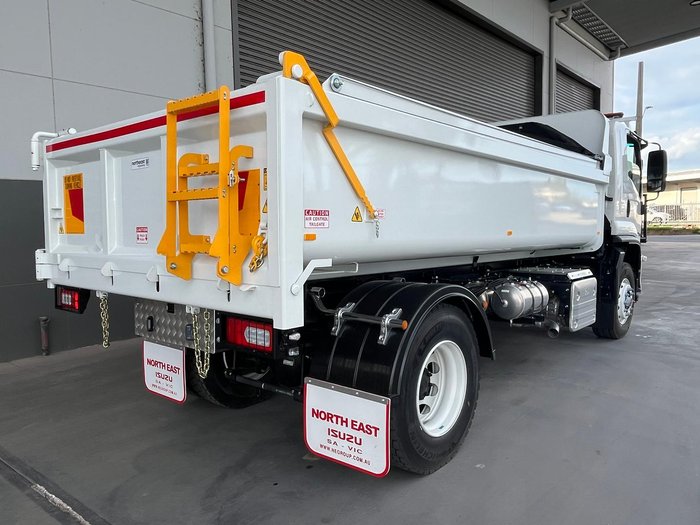 2025 Isuzu F Series