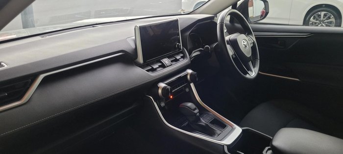 2024 Toyota RAV4 GX