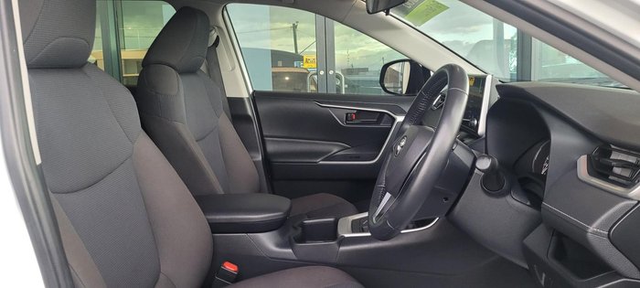 2024 Toyota RAV4 GX