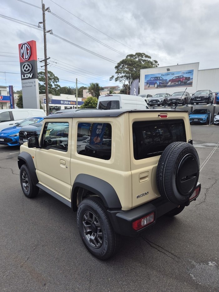 2025 Suzuki Jimny GLX
