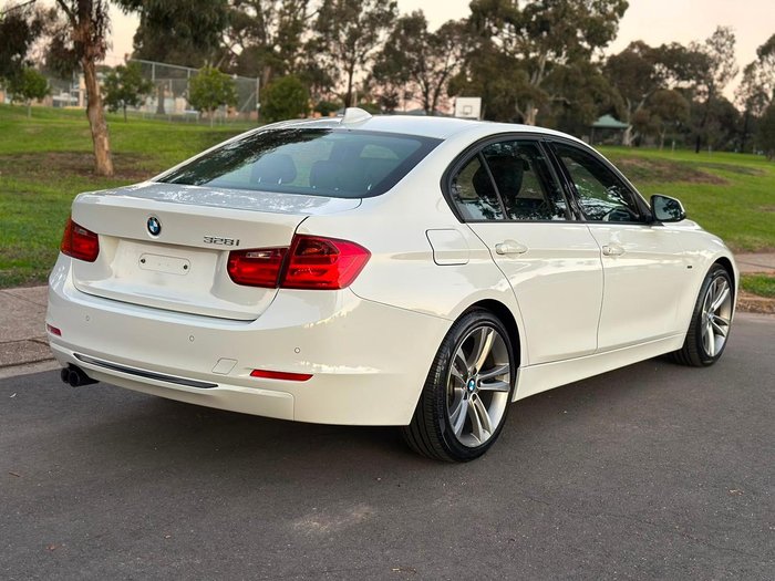 2012 BMW 3 Series 328i