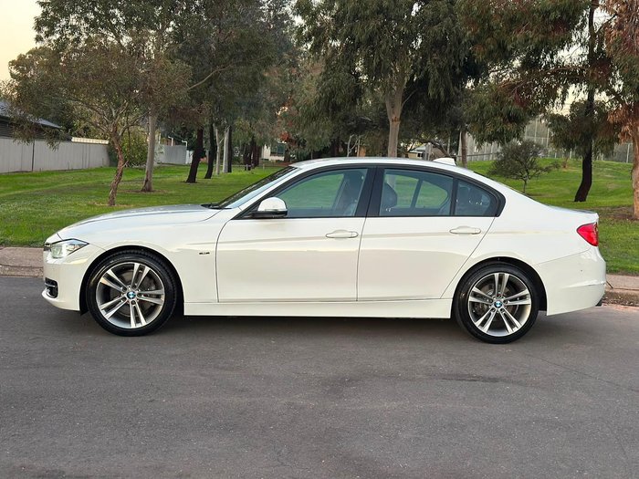 2012 BMW 3 Series 328i