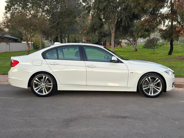 2012 BMW 3 Series 328i